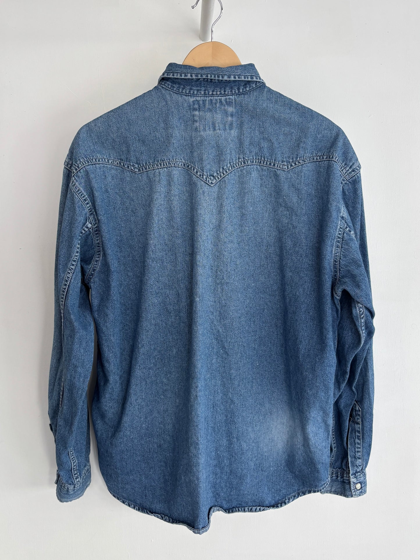 L - VINTAGE LEVIS DENIM SHIRT