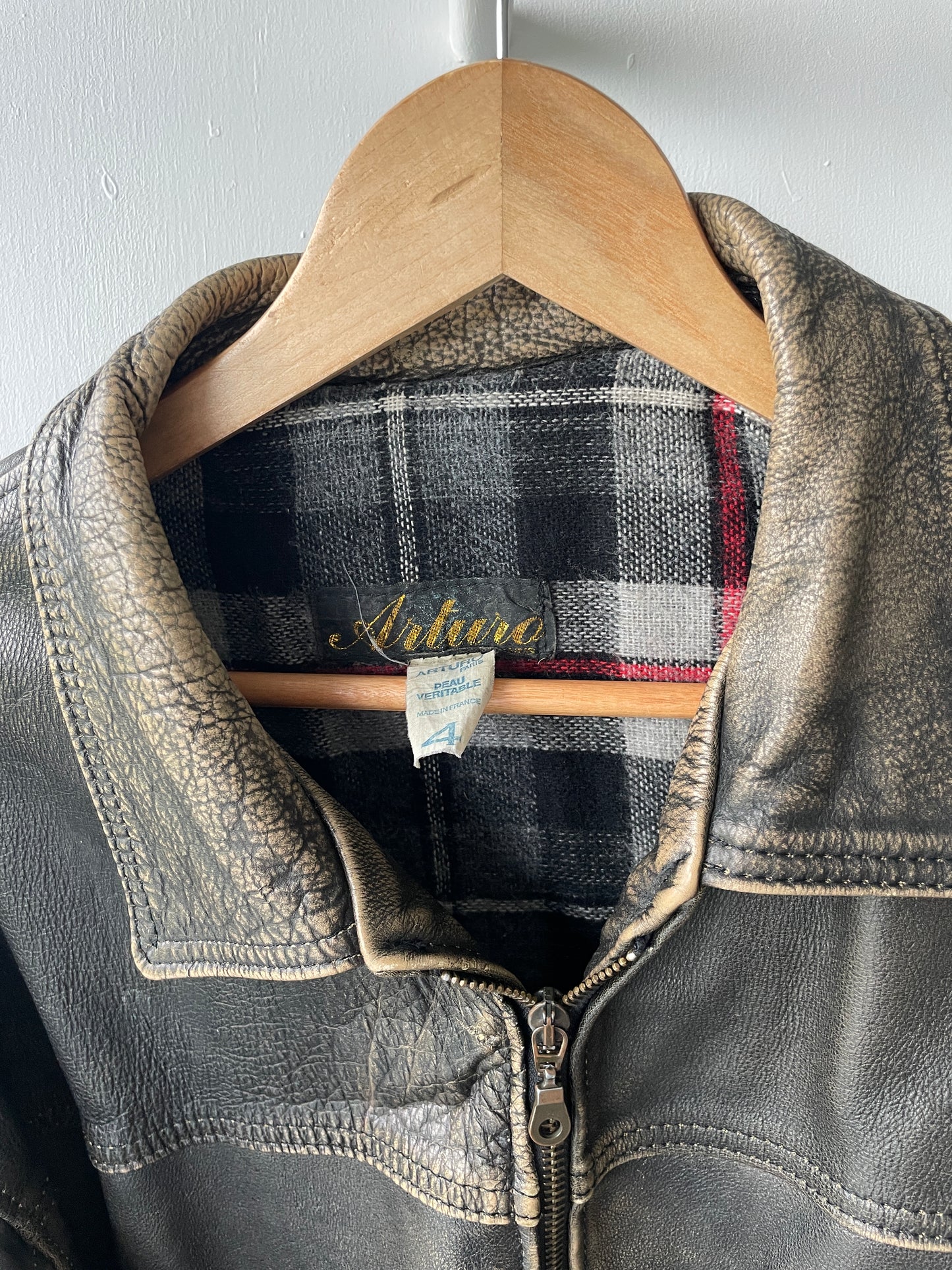 L - VINTAGE LEATHER JACKET