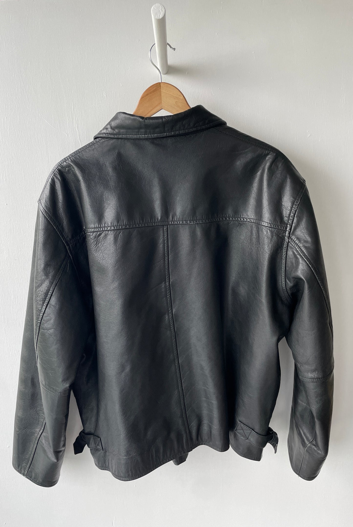 L - VINTAGE LEATHER JACKET