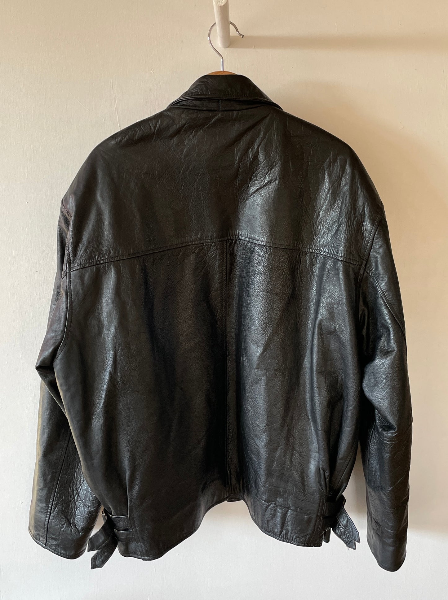 L - VINTAGE LEATHER JACKET