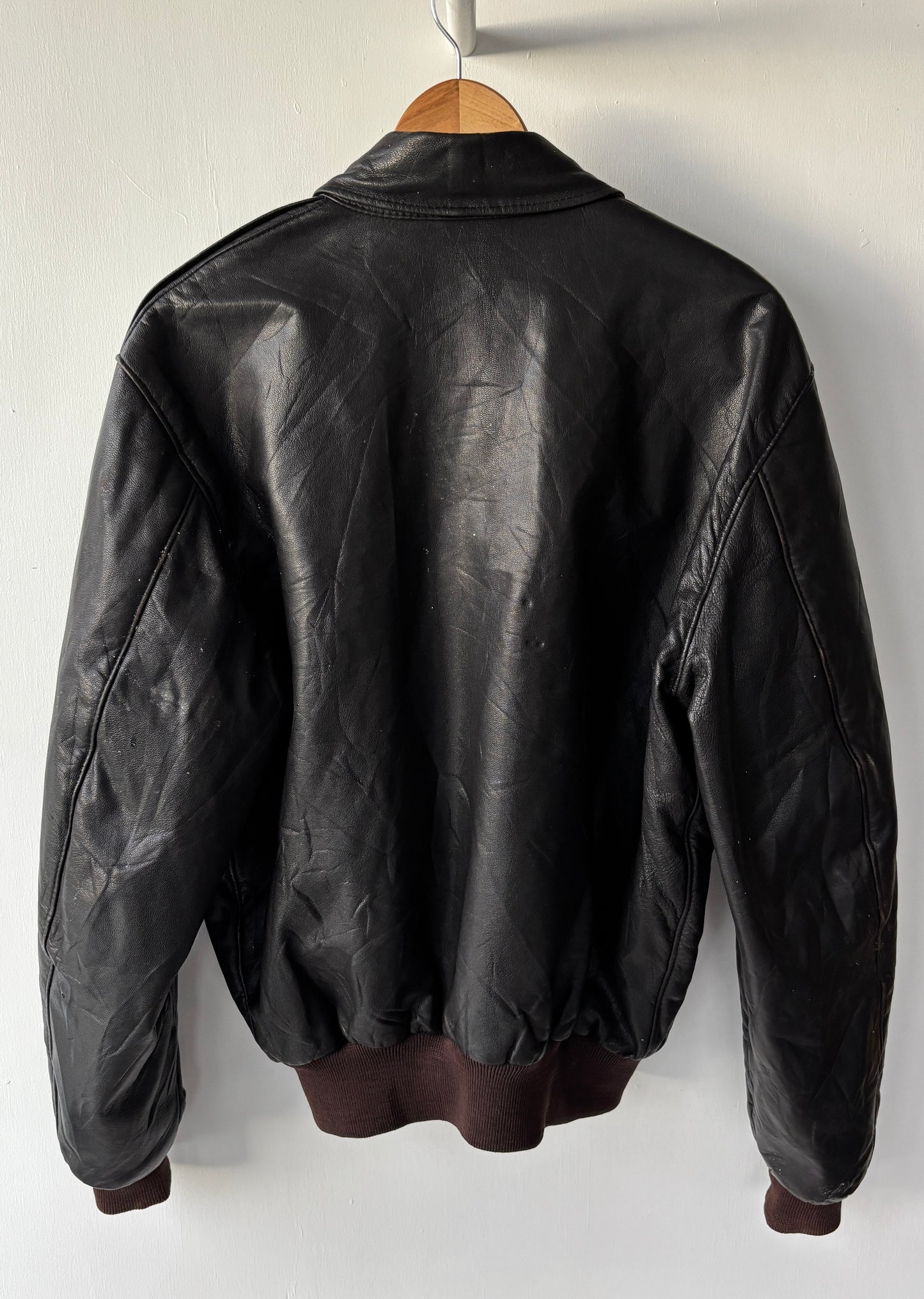 L - VINTAGE LL BEAN LEATHER JACKET