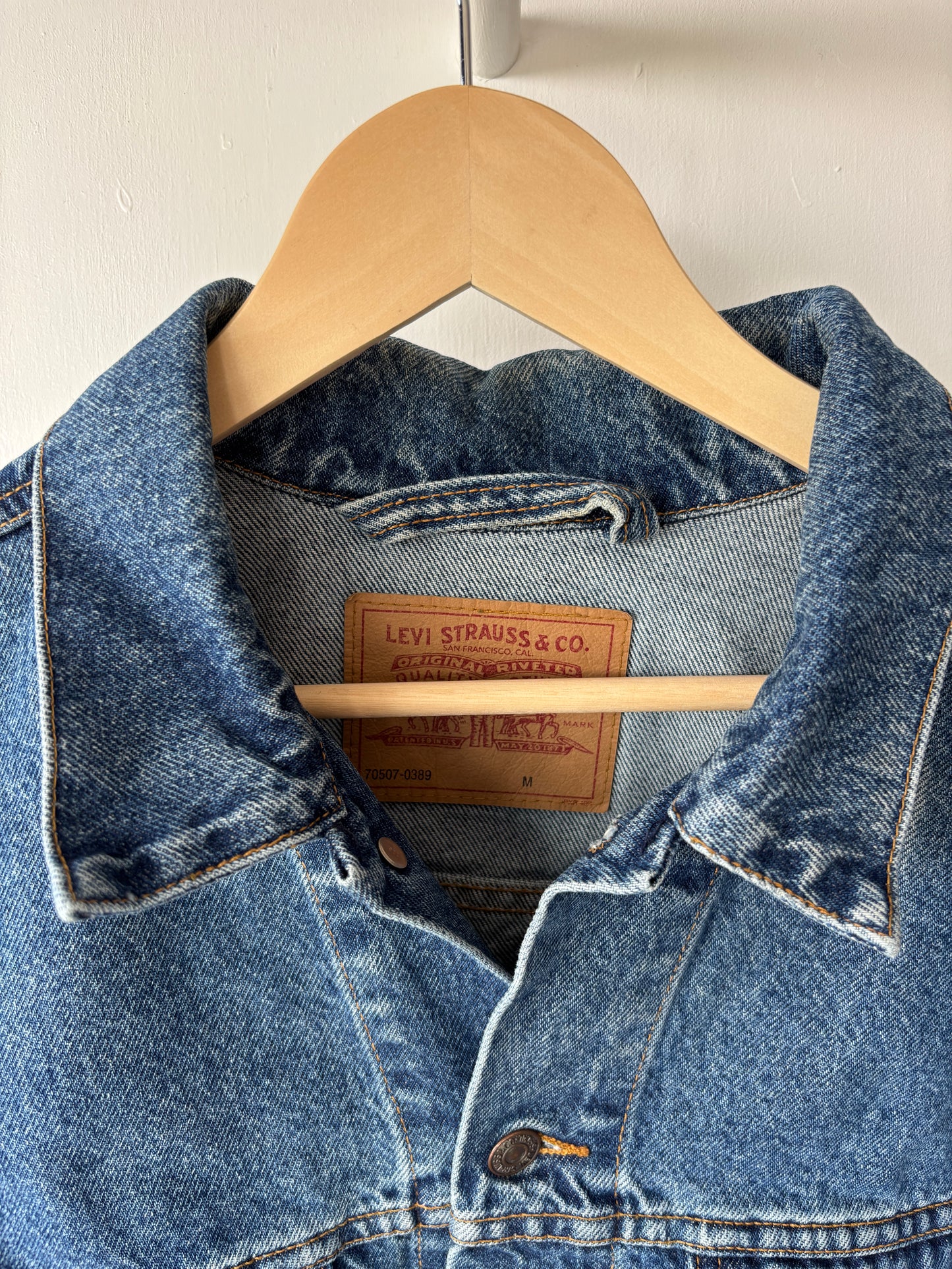 M - VINTAGE LEVIS DENIM JACKET