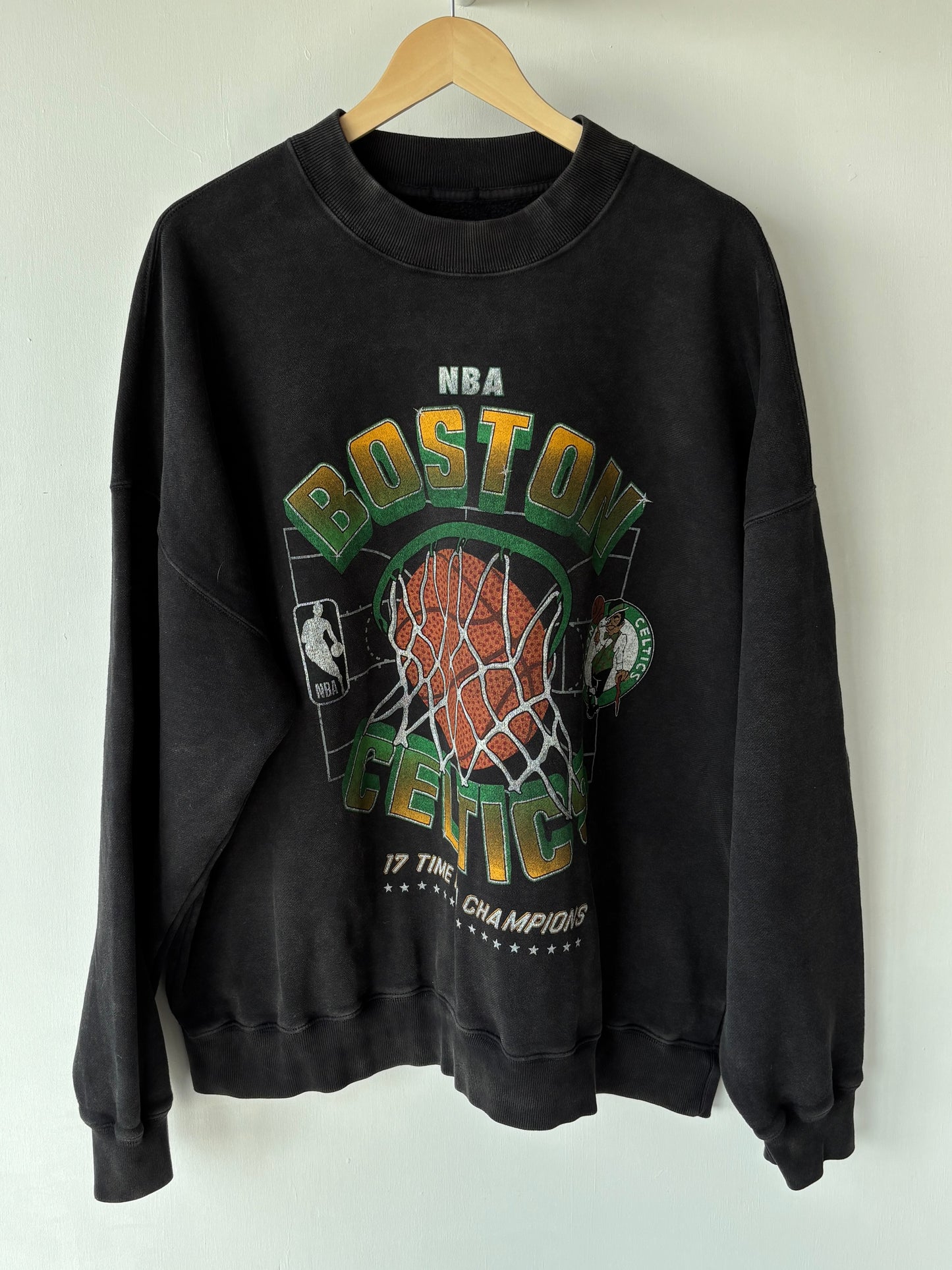 XL - VINTAGE BOSTON CELTICS SWEATSHIRT