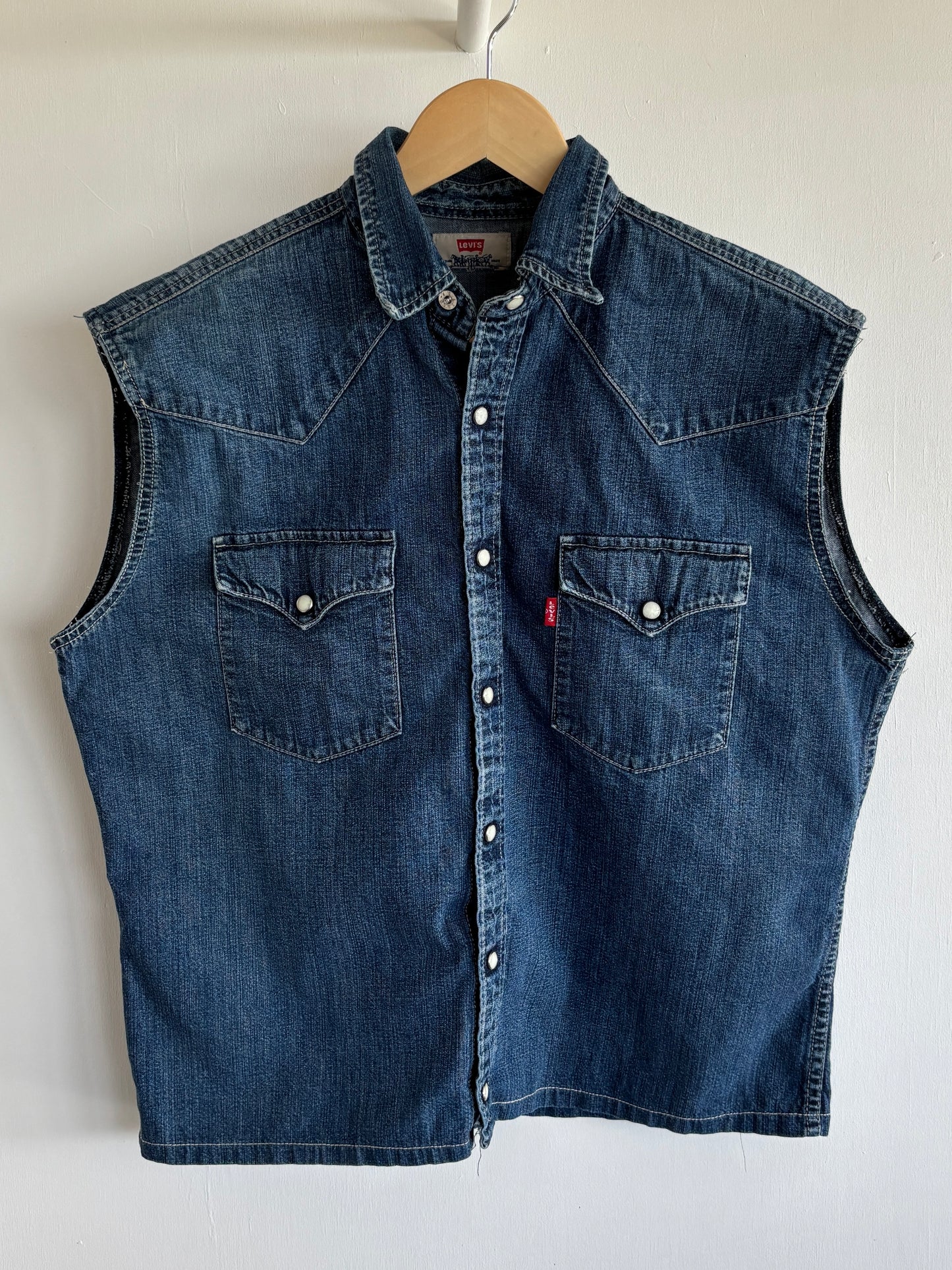 S - VINTAGE LEVIS DENIM VEST