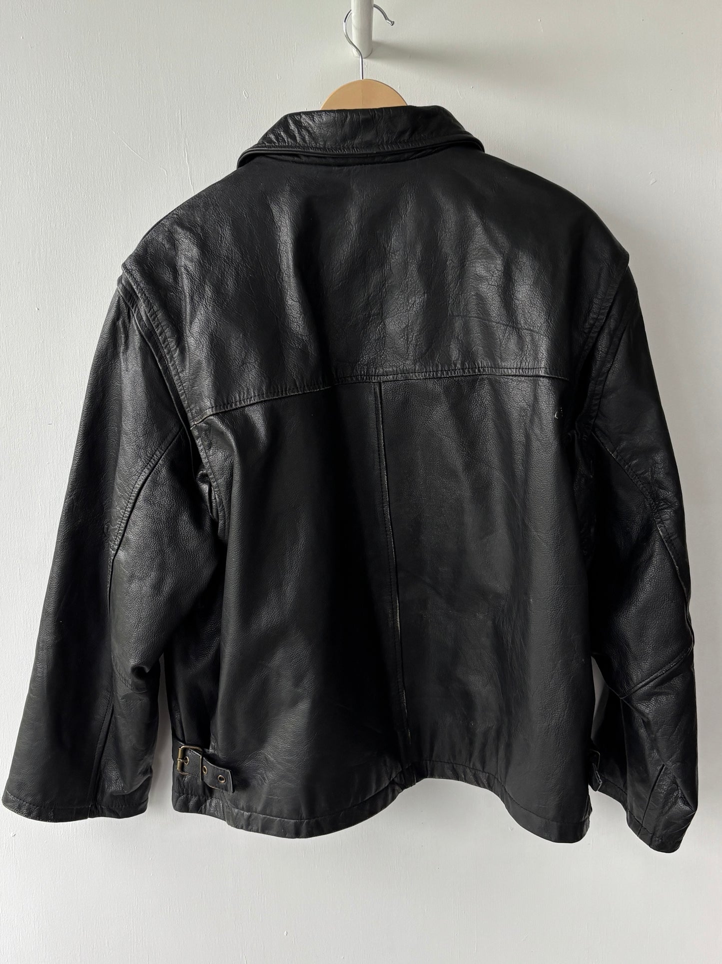 M - VINTAGE LEATHER JACKET