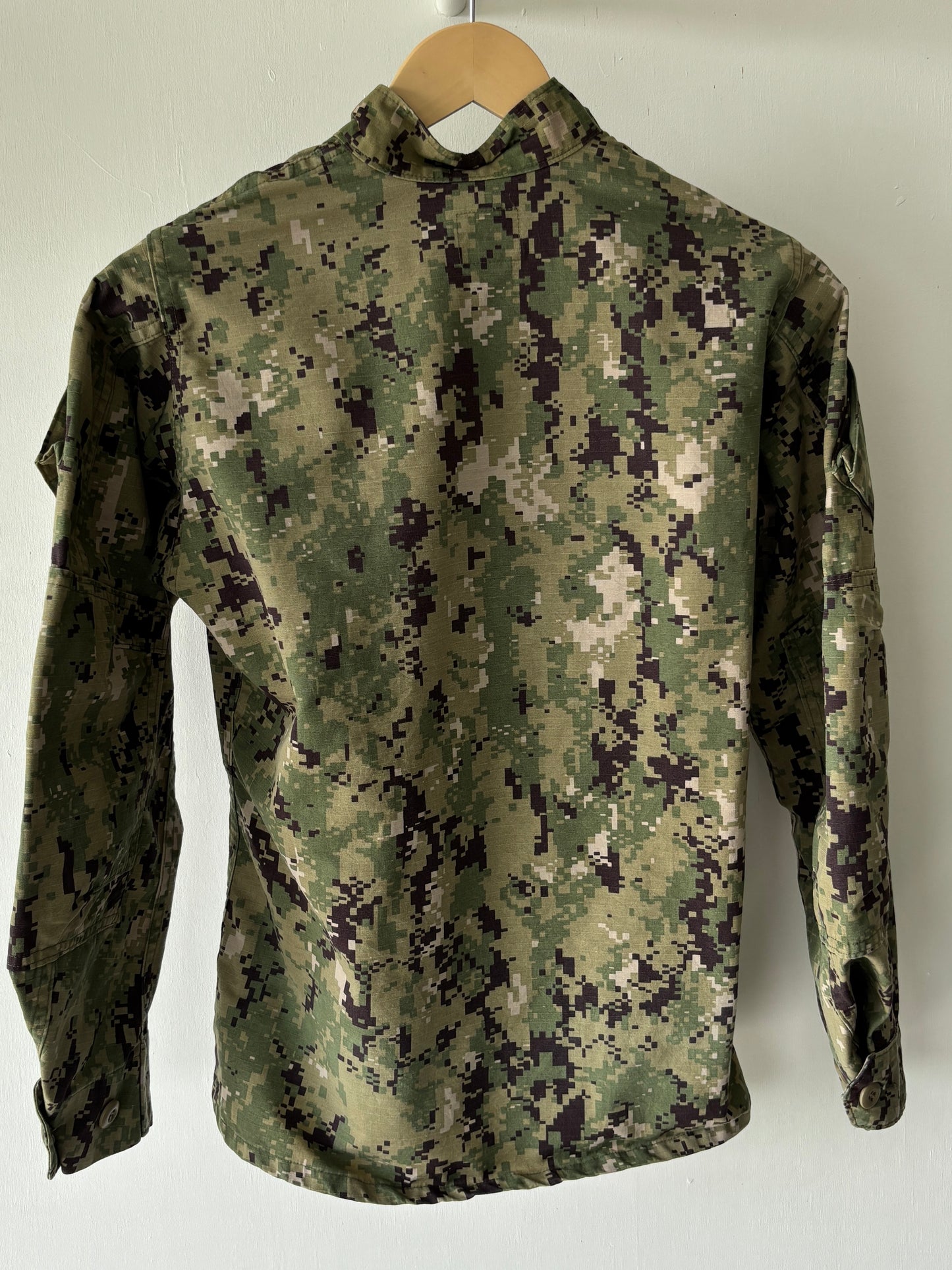 XS - VINTAGE ARMY JACKET