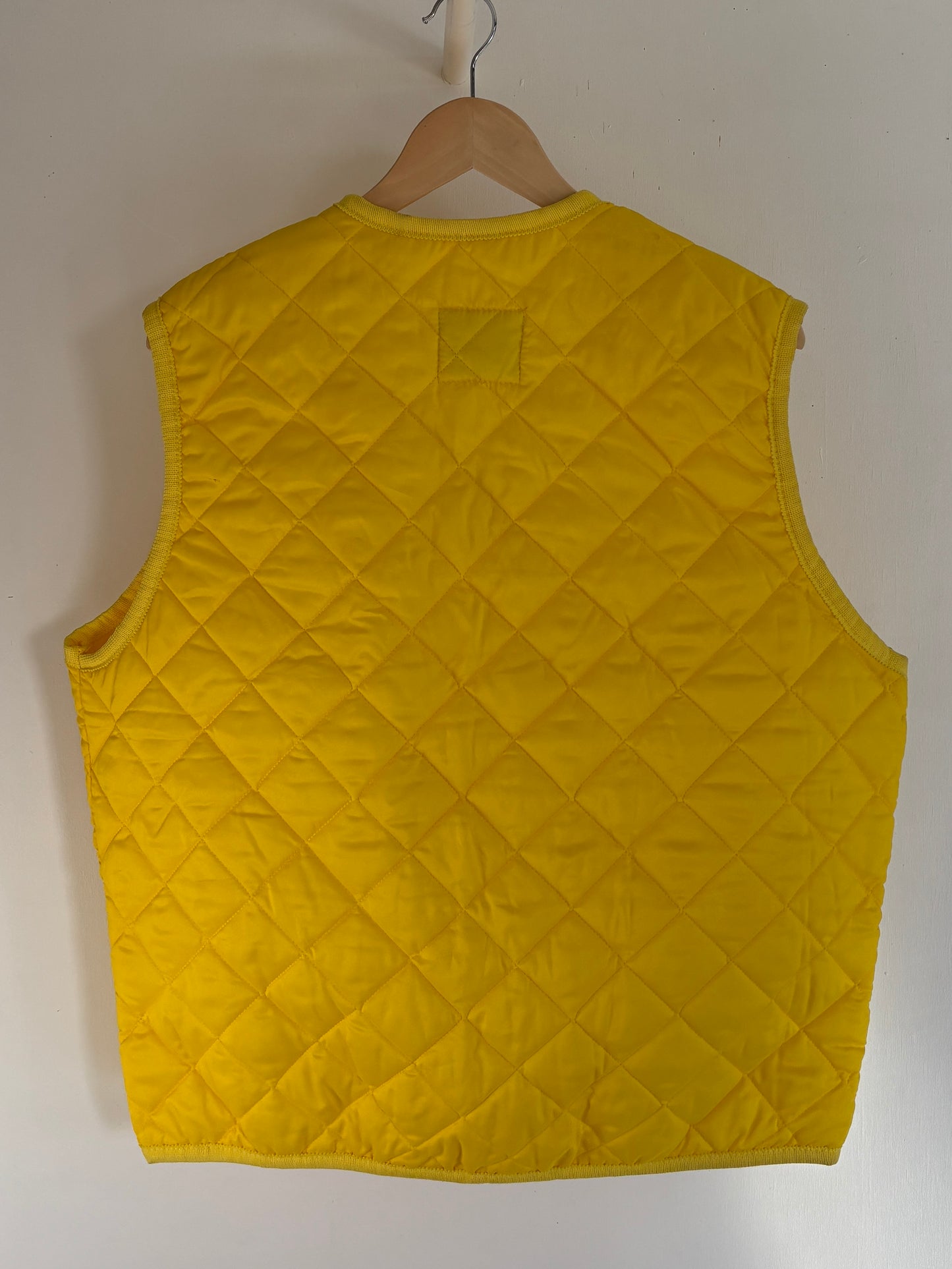 L - VINTAGE QUILTED RENAULT VEST