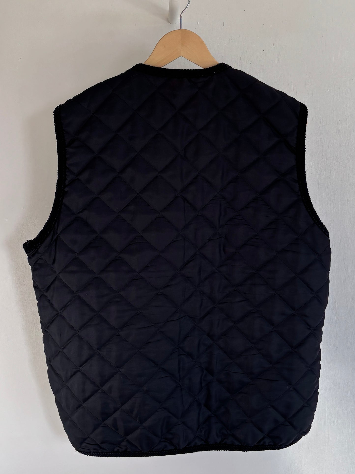 M - VINTAGE QUILTED VEST