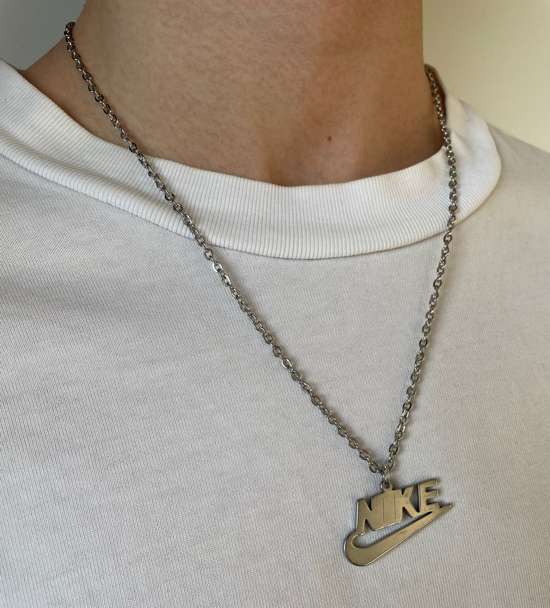 nike chain bag
