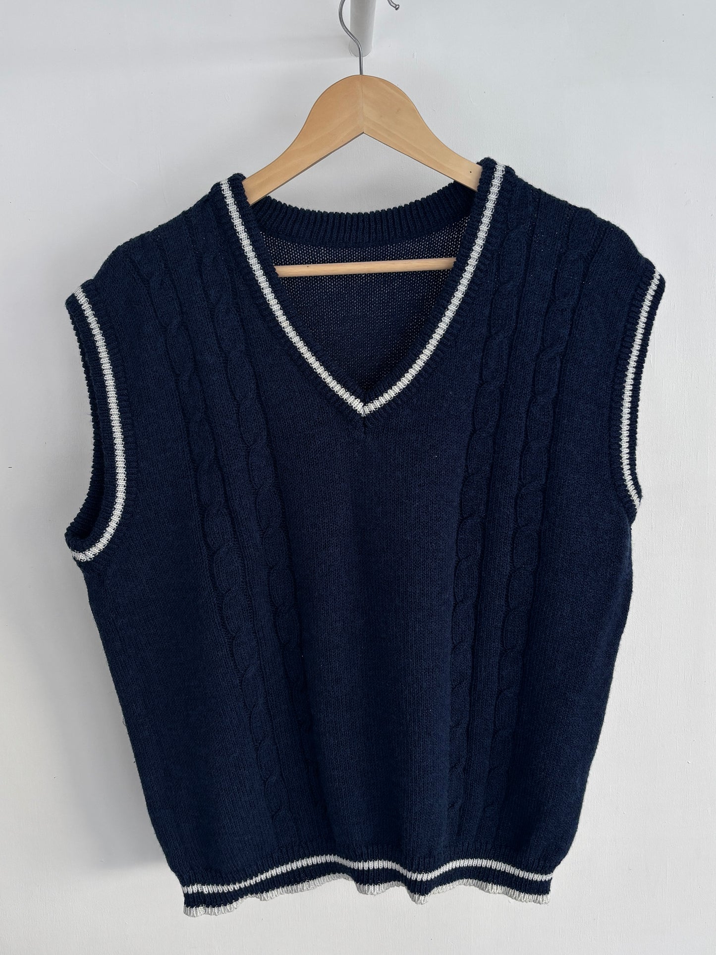 M - VINTAGE KNITTED VEST