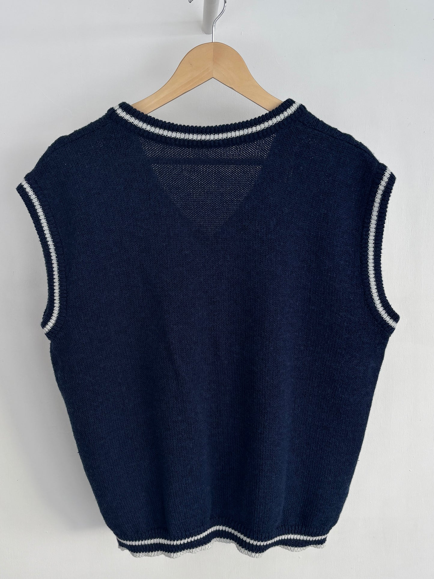 M - VINTAGE KNITTED VEST