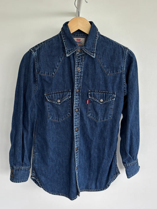 XS - VINTAGE LEVIS DENIM SHIRT