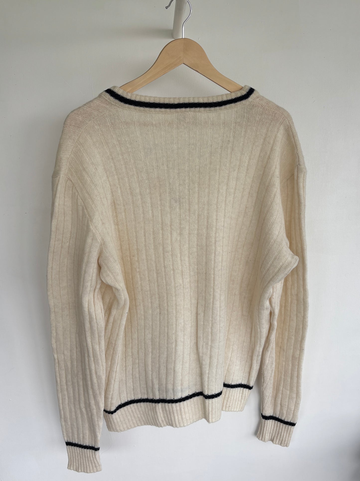 L - VINTAGE LACOSTE TENNIS SWEATSHIRT