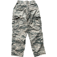 Load image into Gallery viewer, 28/28 - VINTAGE US ARMY PANTS