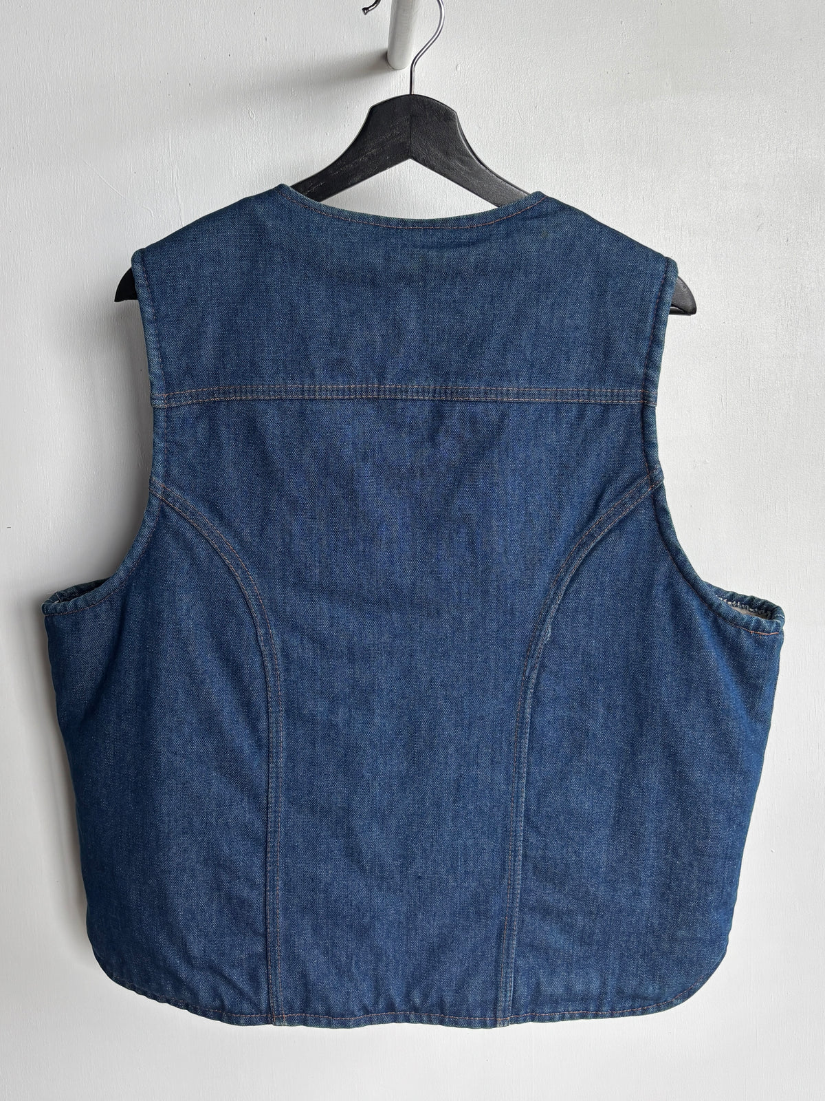 L - VINTAGE WRANGLER DENIM SHERPA LINED VEST