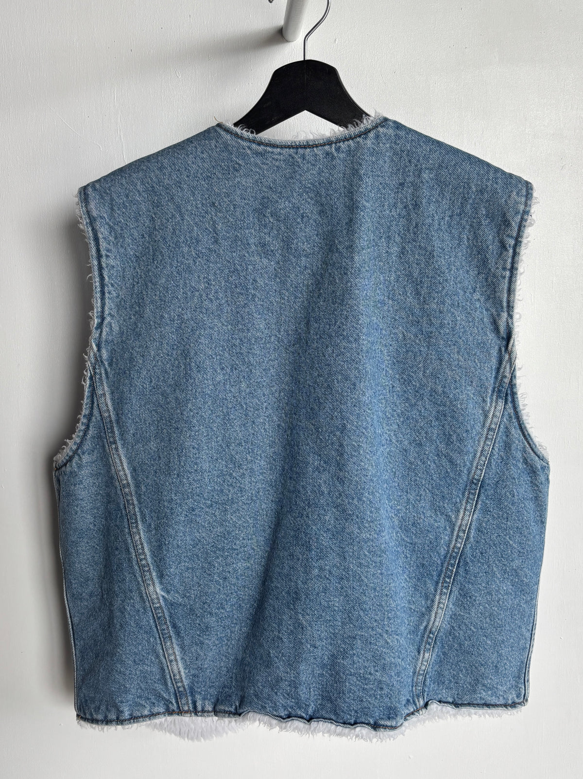 M - VINTAGE LEVIS SHERPA LINED DENIM VEST