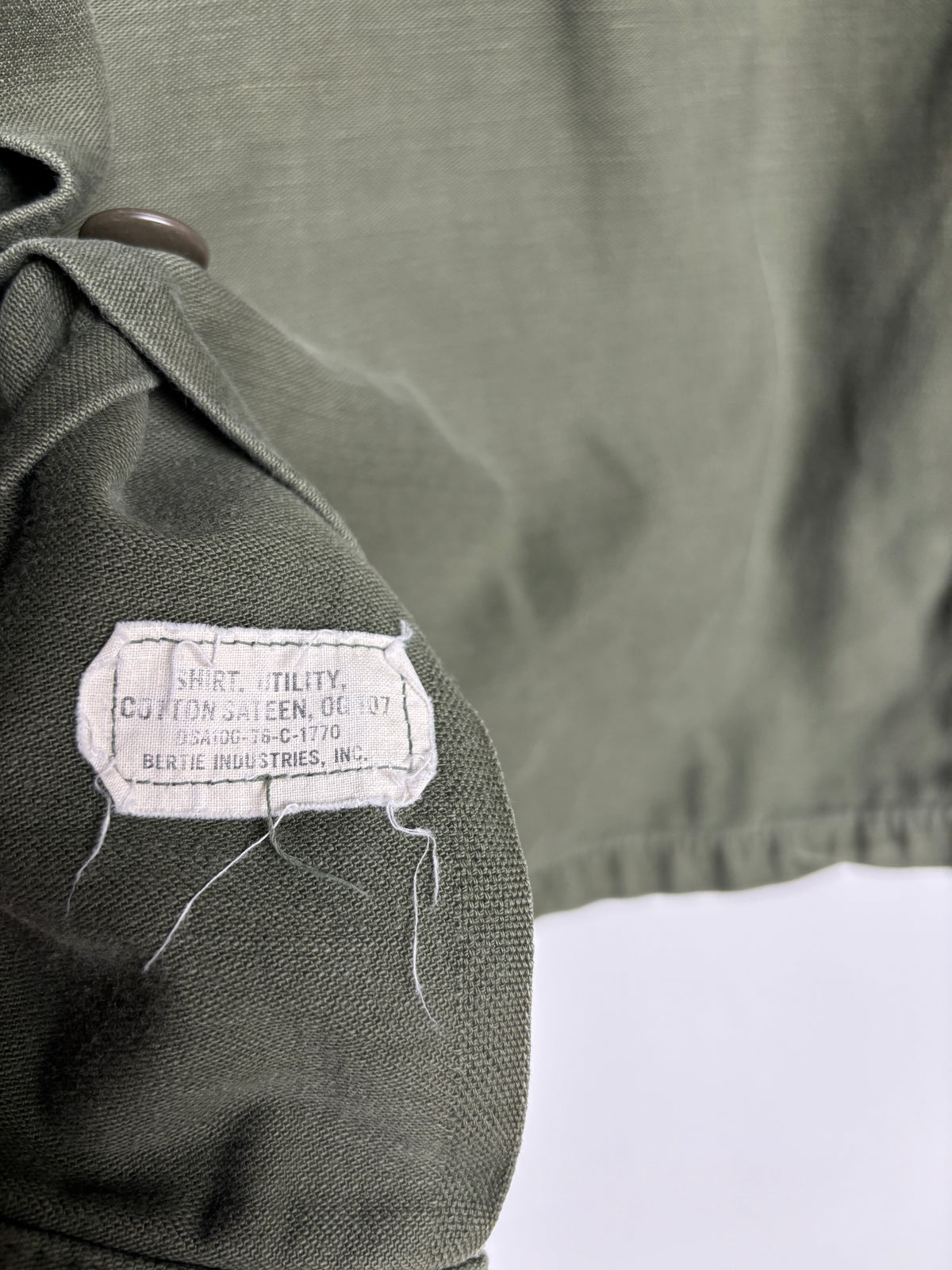 M - VINTAGE OG107 COTTON SATEEN SHIRT