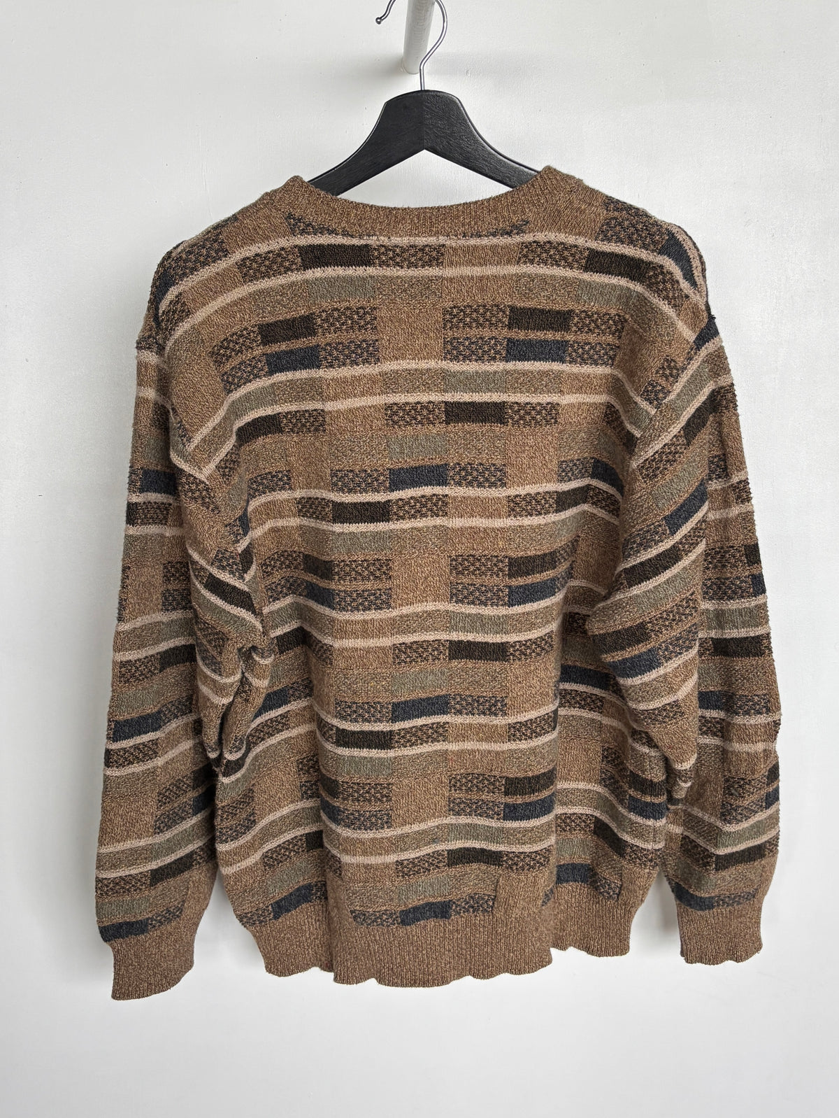 M - VINTAGE KNITTED SWEATSHIRT