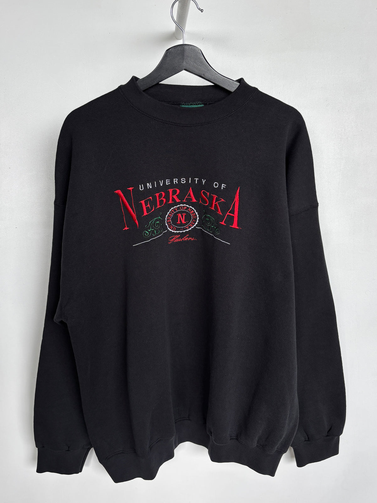 XL - VINTAGE UNIVERSITY OF NEBRASKA SWEATSHIRT