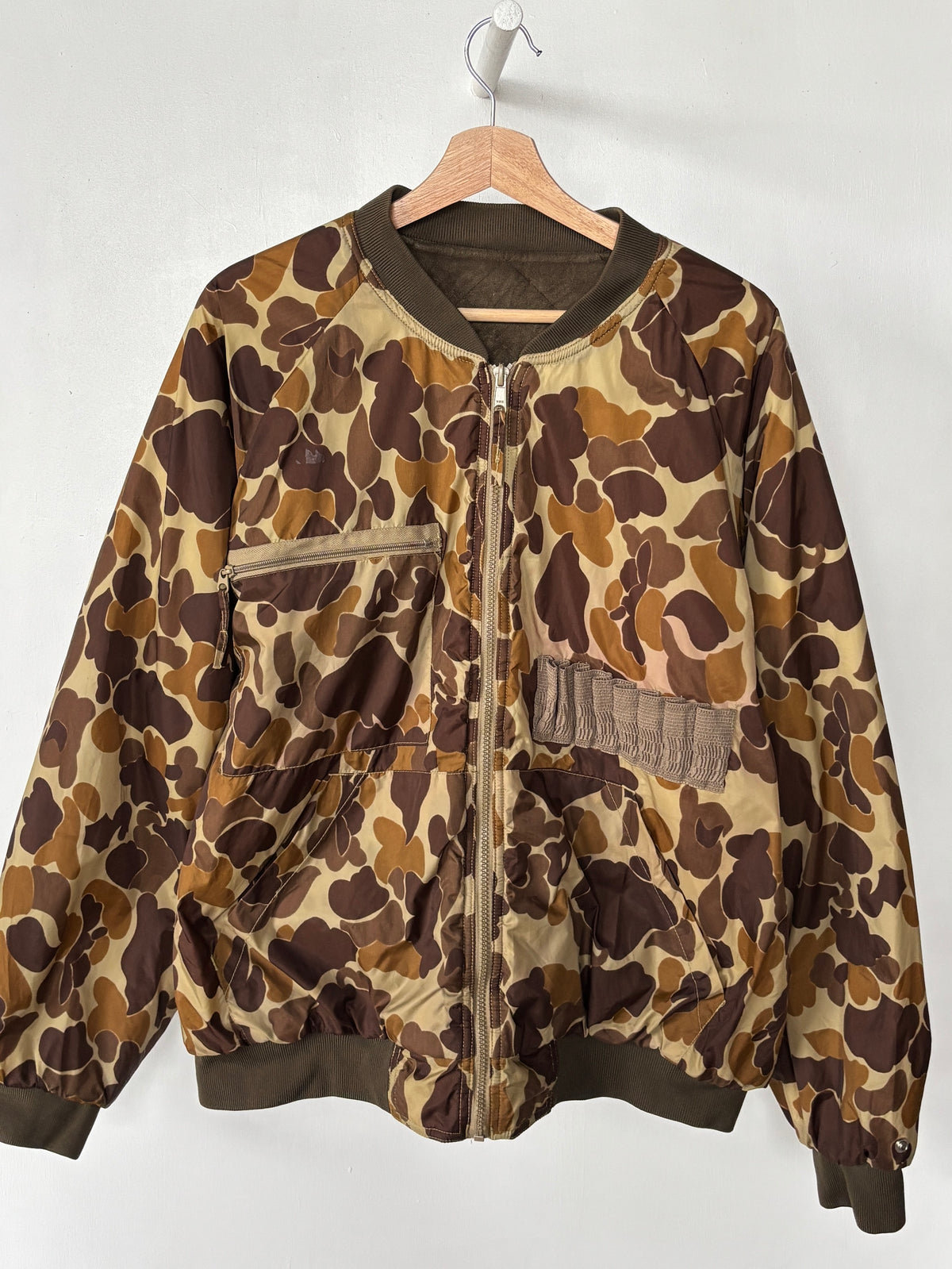 L - VINTAGE RAEWIKS HUNTING CAMO BOMBER JACKET