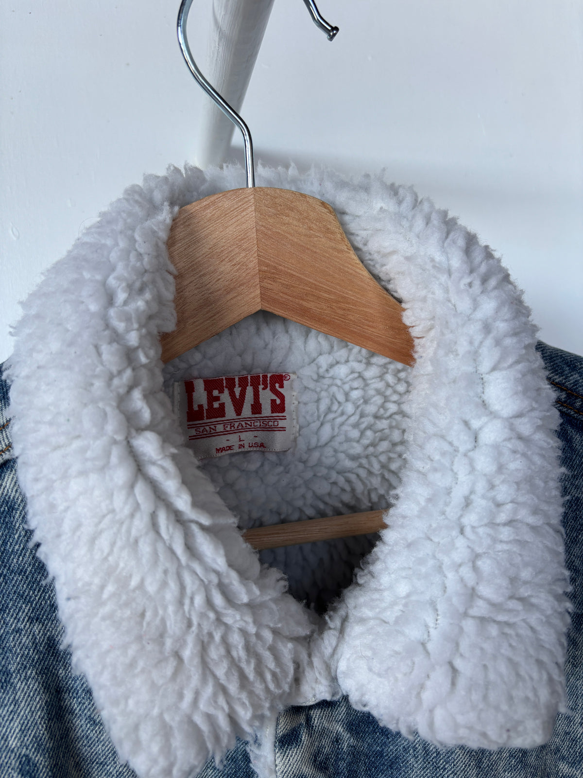 M - VINTAGE LEVIS SHERPA DENIM JACKET
