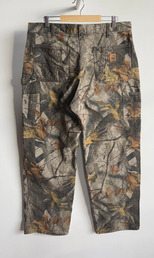 35/31 - VINTAGE CARHARTT REALTREE CARPENTER PANTS