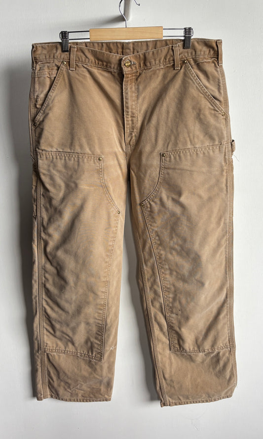 36/30 - VINTAGE CARHARTT DOUBLE KNEES