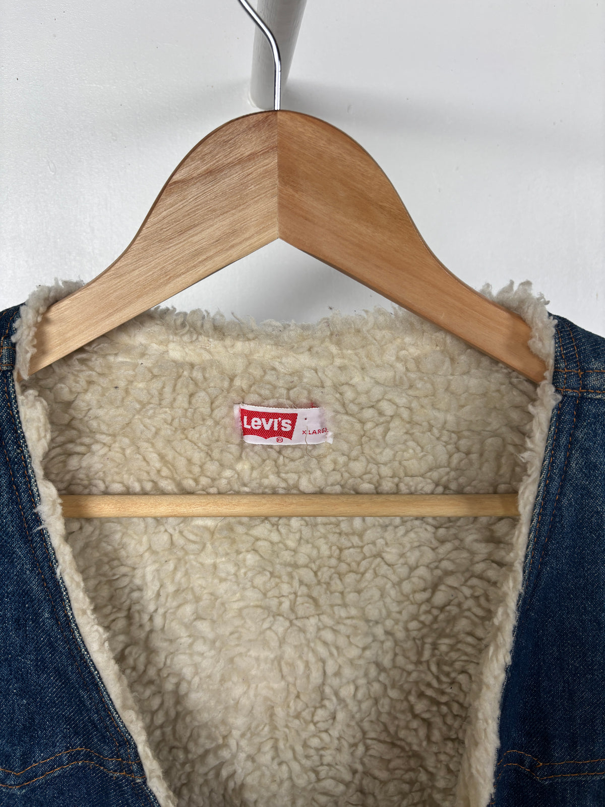 XL - VINTAGE 70S LEVIS DENIM SHERPA LINED VEST ORANGE TAB