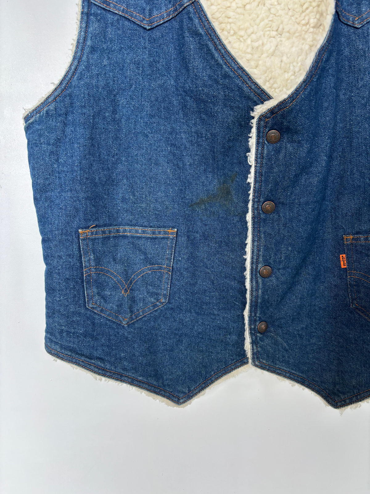 XL - VINTAGE 70S LEVIS DENIM SHERPA LINED VEST ORANGE TAB