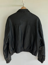 Load image into Gallery viewer, M - VINTAGE LEATHER JACKET
