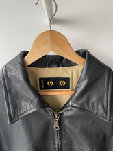 Load image into Gallery viewer, L - VINTAGE LEATHER JACKET
