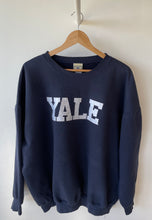 Load image into Gallery viewer, L - VINTAGE YALE SWEATSHIRT
