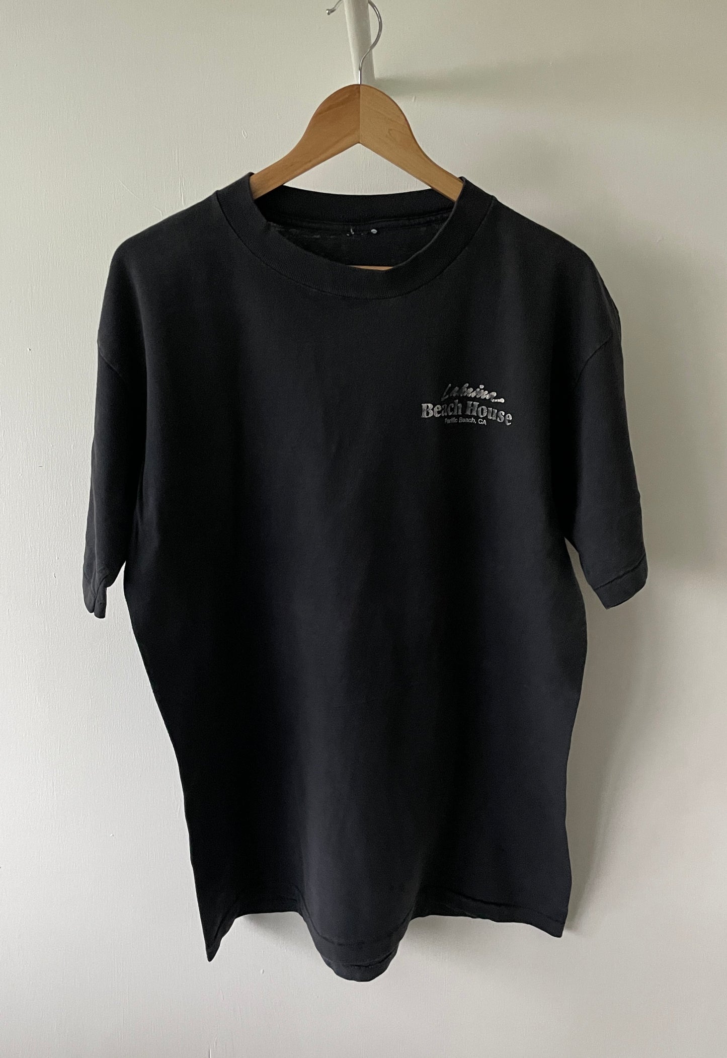 L - VINTAGE BEACH HOUSE TEE