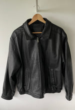 Load image into Gallery viewer, L - VINTAGE LEATHER JACKET
