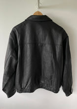 Load image into Gallery viewer, L - VINTAGE LEATHER JACKET
