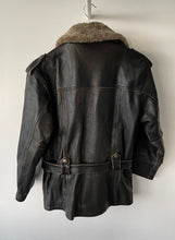 Load image into Gallery viewer, XS - VINTAGE LEATHER JACKET
