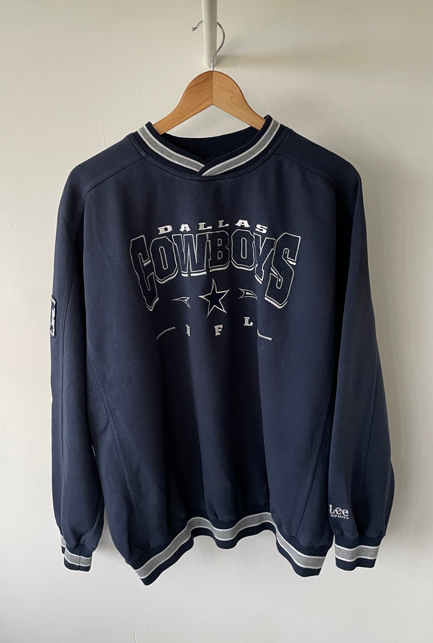 L - VINTAGE DALLAS COWBOYS SWEATSHIRT