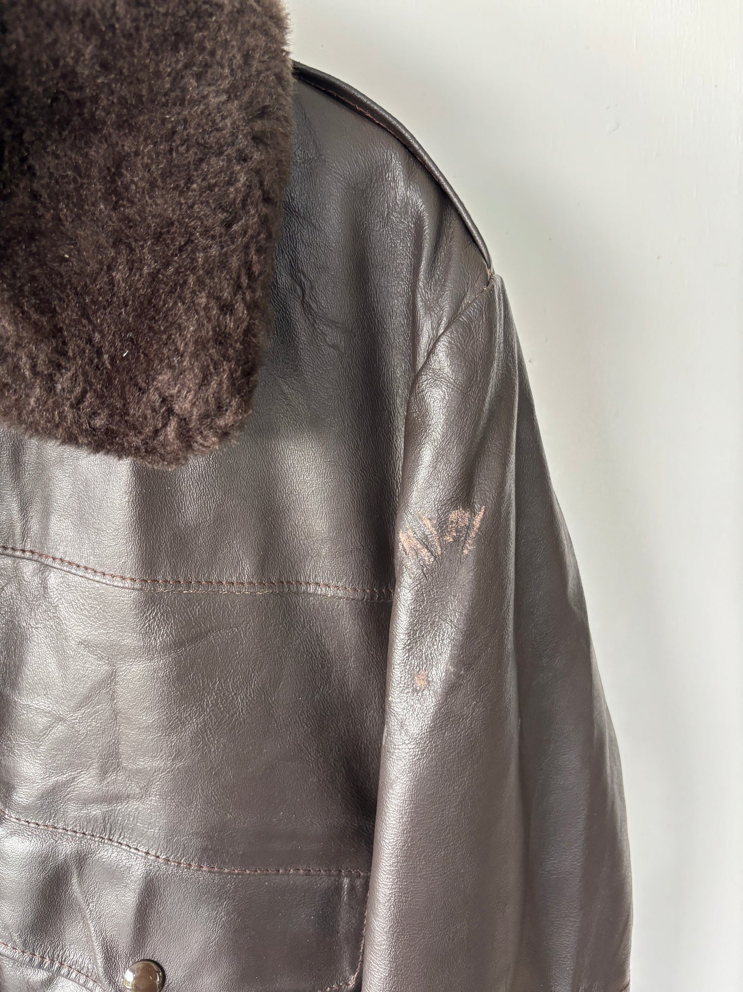 M - VINTAGE LEATHER JACKET