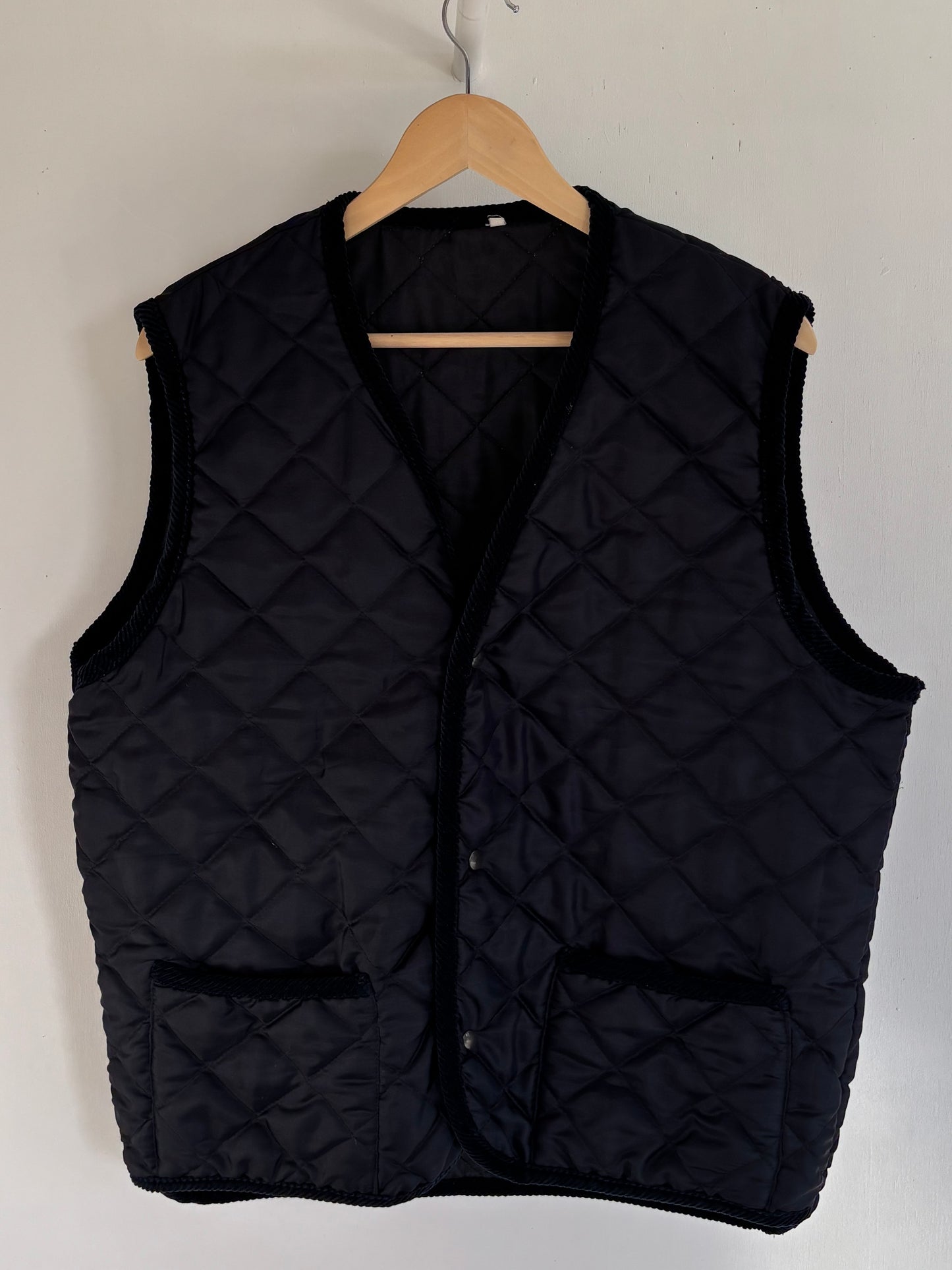 M - VINTAGE QUILTED VEST