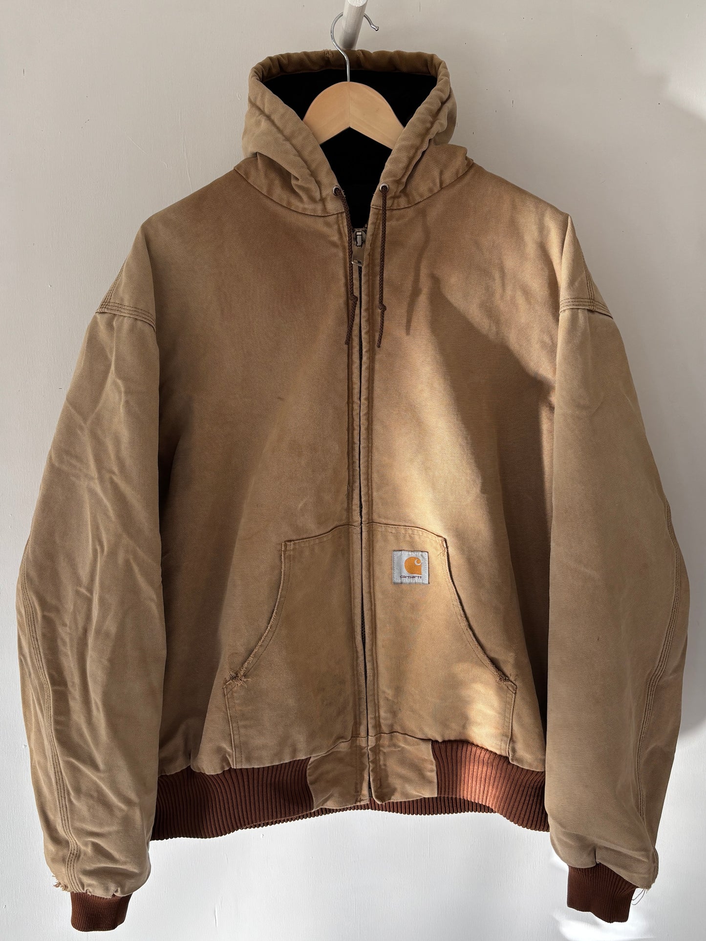 XL - VINTAGE CARHARTT HOODED JACKET