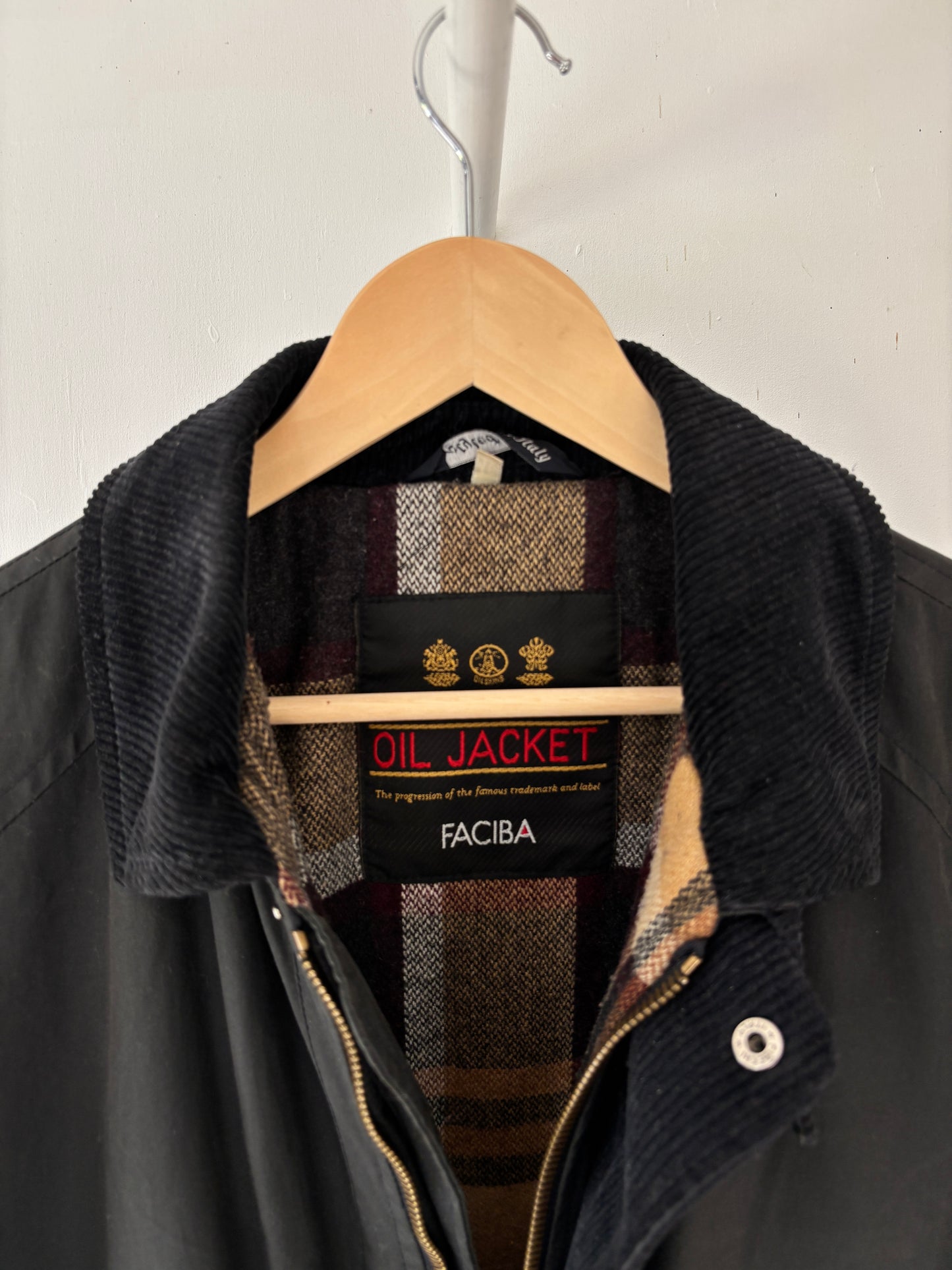 M - VINTAGE OIL JACKET